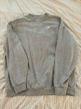 Gymshark Light Gray Crewneck Sweatshirt - Women's Pullover